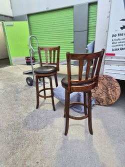 Bar stools 2 counter height, 2 bar height