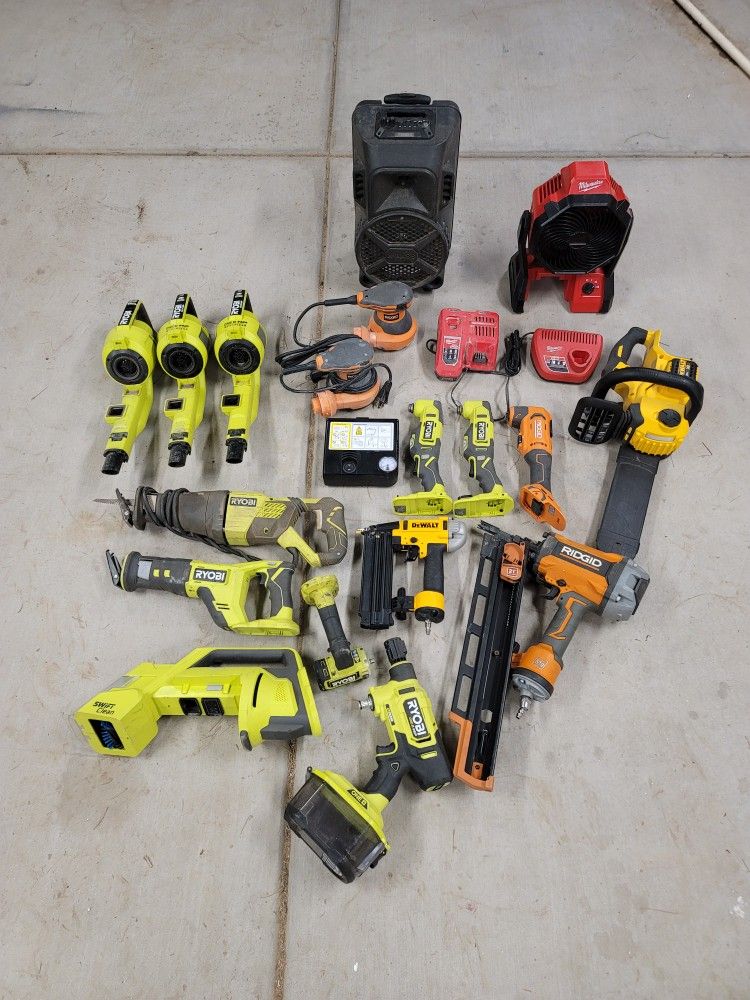 Broken tools for parts , herramienta descompuesta para partes
Milwaukee DeWalt Ridgid Ryobi