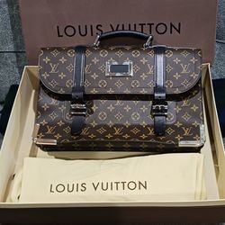 Louis Vuitton Purse