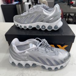 Nike Air Max Dn8 Women's Org $200