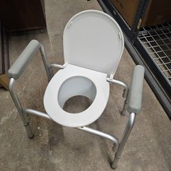 portable bedside commode chair