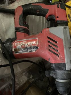 Milwaukee Roto Hammer