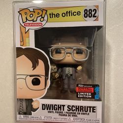 Dwight Schrute Funko Pop *MINT* 2019 Fall Convention Exclusive The Office 882 protector Scranton
