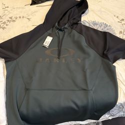 Oakley Hoodies 