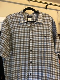 Patagonia men’s button up XL