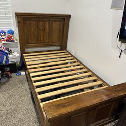 Solid Wood Twin Bedroom