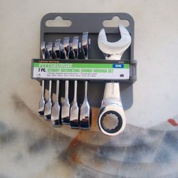 Pittsburgh 7 PC. Stubby Combo Wrench Set