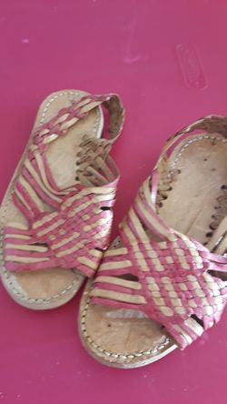 Girl sandals size 12