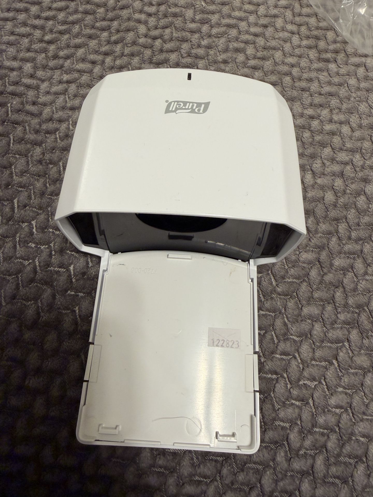 Brand: GOJO GOJO 7730-01 PURELL Soap Dispenser, Touch Free, Shape, ()