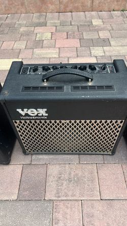 Vox Valvetronix Guitar Amplifier