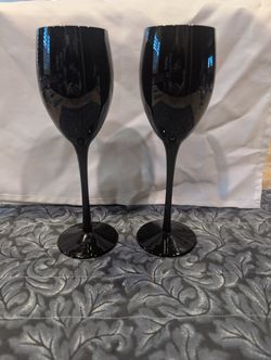 Black Wine Glasses