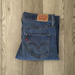 Women’s Levi’s Size 28