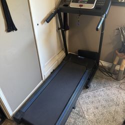 XTERRA Fitness Premium Folding Smart Treadmill