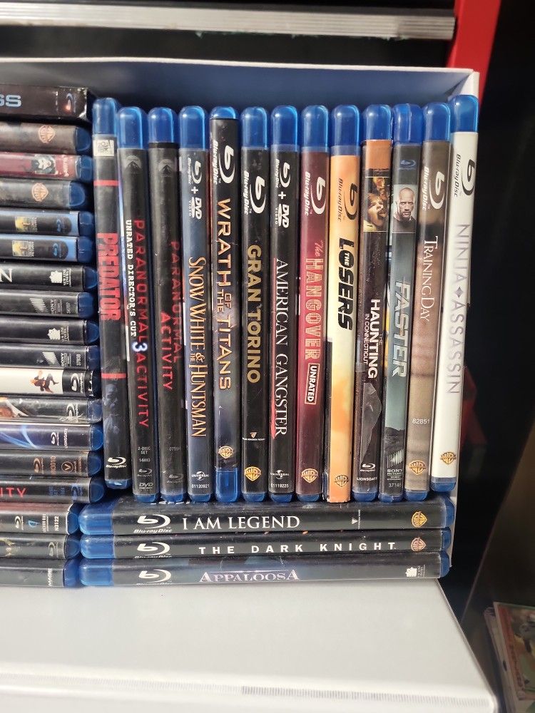 35 Blu rays Movies