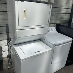 Whirlpool Washer Dryer Unitized 