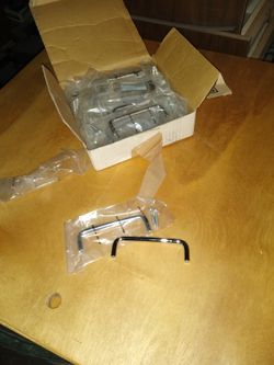 Cabinet door pulls