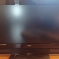 Vizio TV with Soundbar