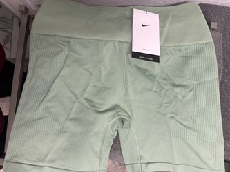 Women Nike pro short