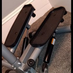 BRAND NEW HEALTH & FITNESS WALK/ TRAINER 