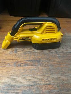 Dewalt vacuum 20v. $85 Firm Price 🔥 tool only 🔥 pick up in Van Nuys