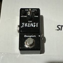 Fuzz Guitar Pedal