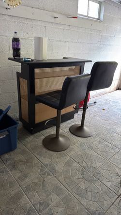 Black Rattan Bar Table with 2 Stools