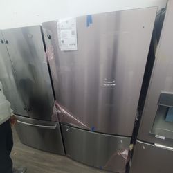 fridge  GE 33 inches botton freezeer stainless   301 saundview ave bronx NY 10473
