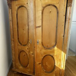 1700’s Vintage Wardrobe. Rare, Expensive, Can’t Take It With - Moving 