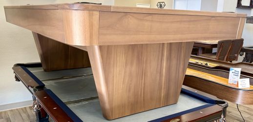 Doc & Holliday 8 Foot Preakness Walnut Pool Table