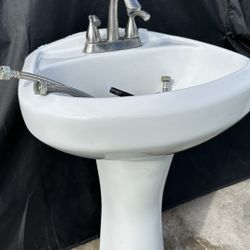 Porcelain vitreous (sink)