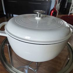 Cast Iron Pot 7.5 Quarts