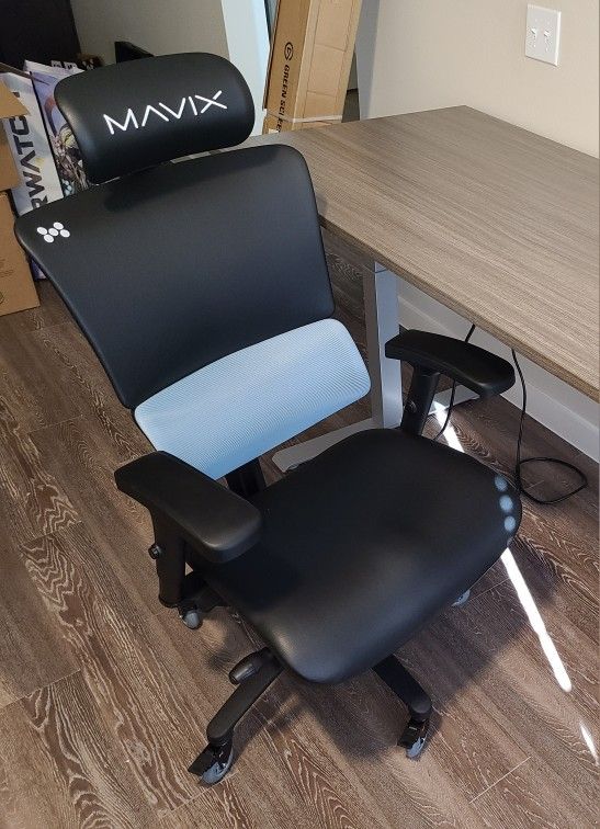 Lightly Used Mavix M9 Chair with Elemax for Sale in Houston, TX OfferUp