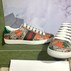 👟 Gucci Ace GG Strawberry Sneakers – Sizes 6.5 & 7 Ready for Pickup!