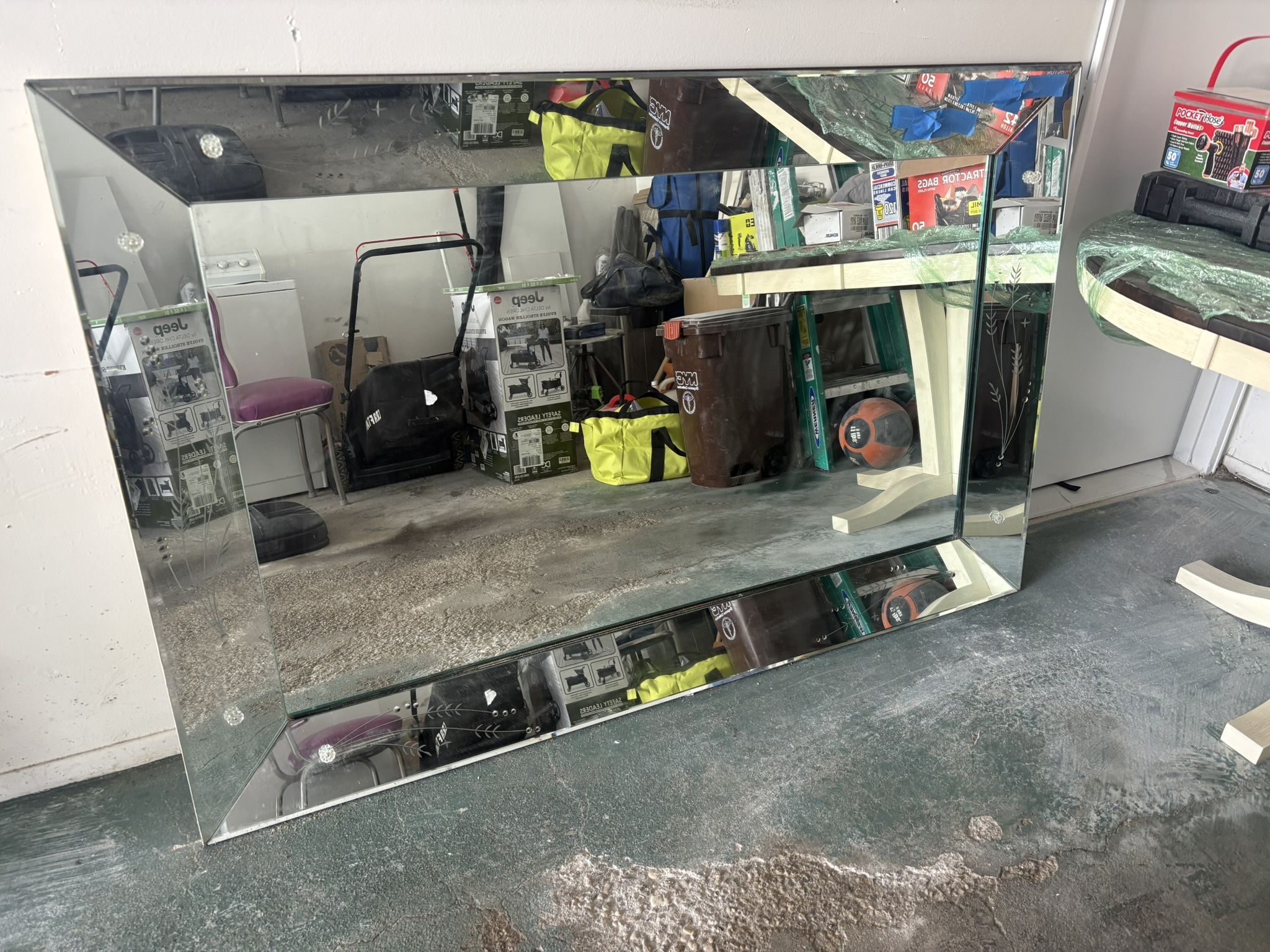Big Mirror For Sale. $100 Pickup Only In Queens