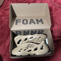 Adidas Foam RNR Clay Taupe, size 10