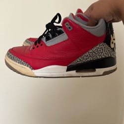 Jordan 3 retro SE unite fire red