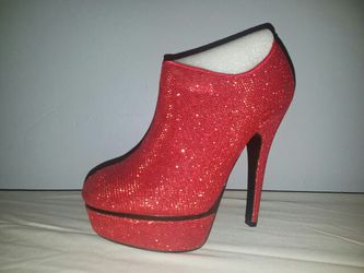Red shiny glitter shoe heel