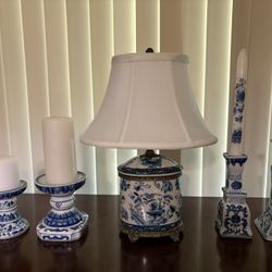 5-Piece Blue & White Porcelain Candle Holders + Lamp Set – Vintage Floral Elegance