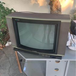 Sony Triton TV Vintage rare gaming CRT TV working KV - 1998- R june 1985
