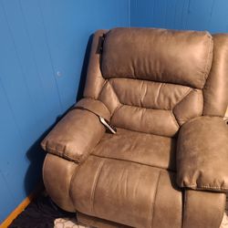 Powered Recliner