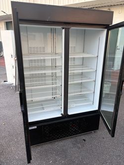 Universal Nolin Commercial refrigerator