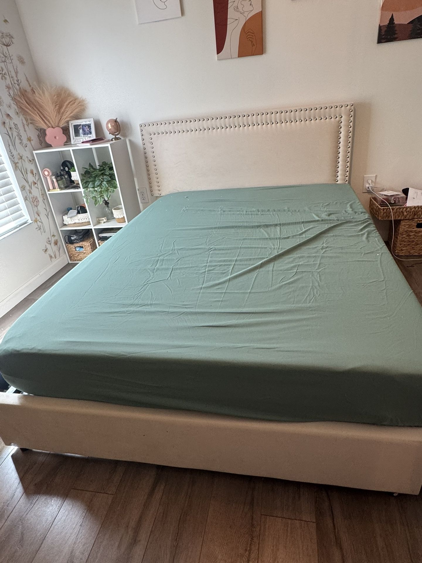 Full Size Bed