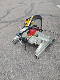 DeWalt 12" Miter Saw