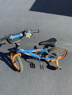 Kids Hot Wheels Bike With Training Wheels