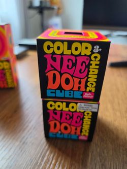 Color Changing Needoh Cubes