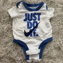 Newborn Boys Onsie W Bib
