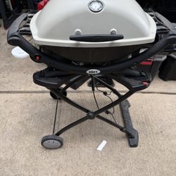Weber Q2000