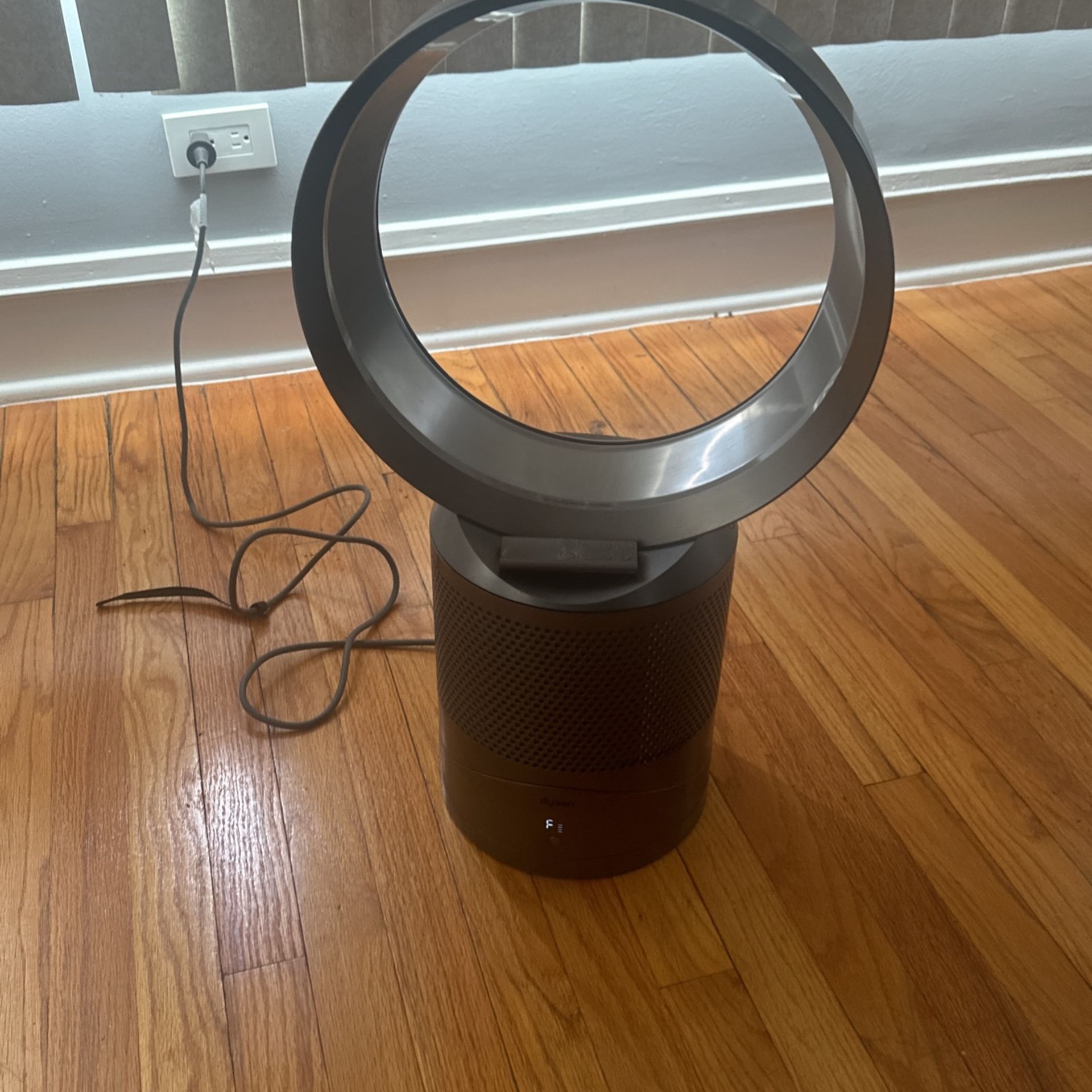 Dyson Fan Used