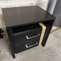 Nightstand 