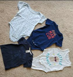 Bodysuits different sizes( T-shirt-4-6m) 6-12m and 12-18m.